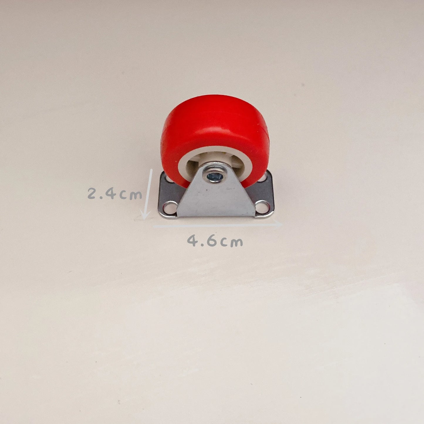 Montessori Baby DIY Busy Board
